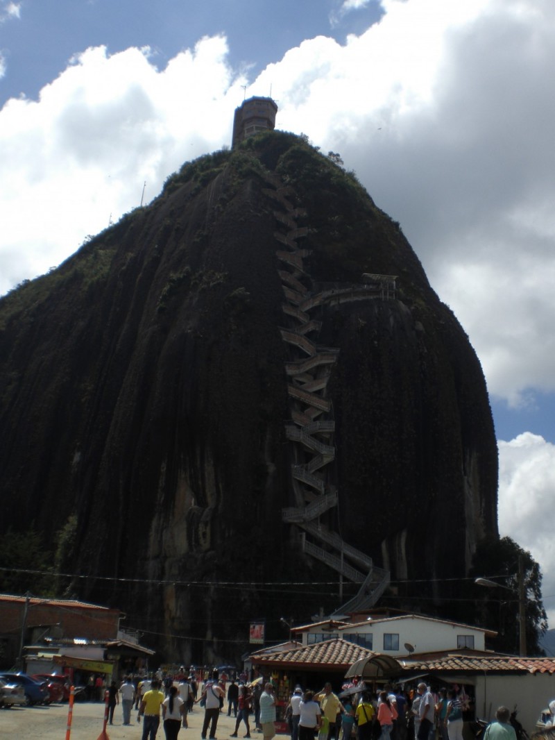 piedra del peñol antioquia