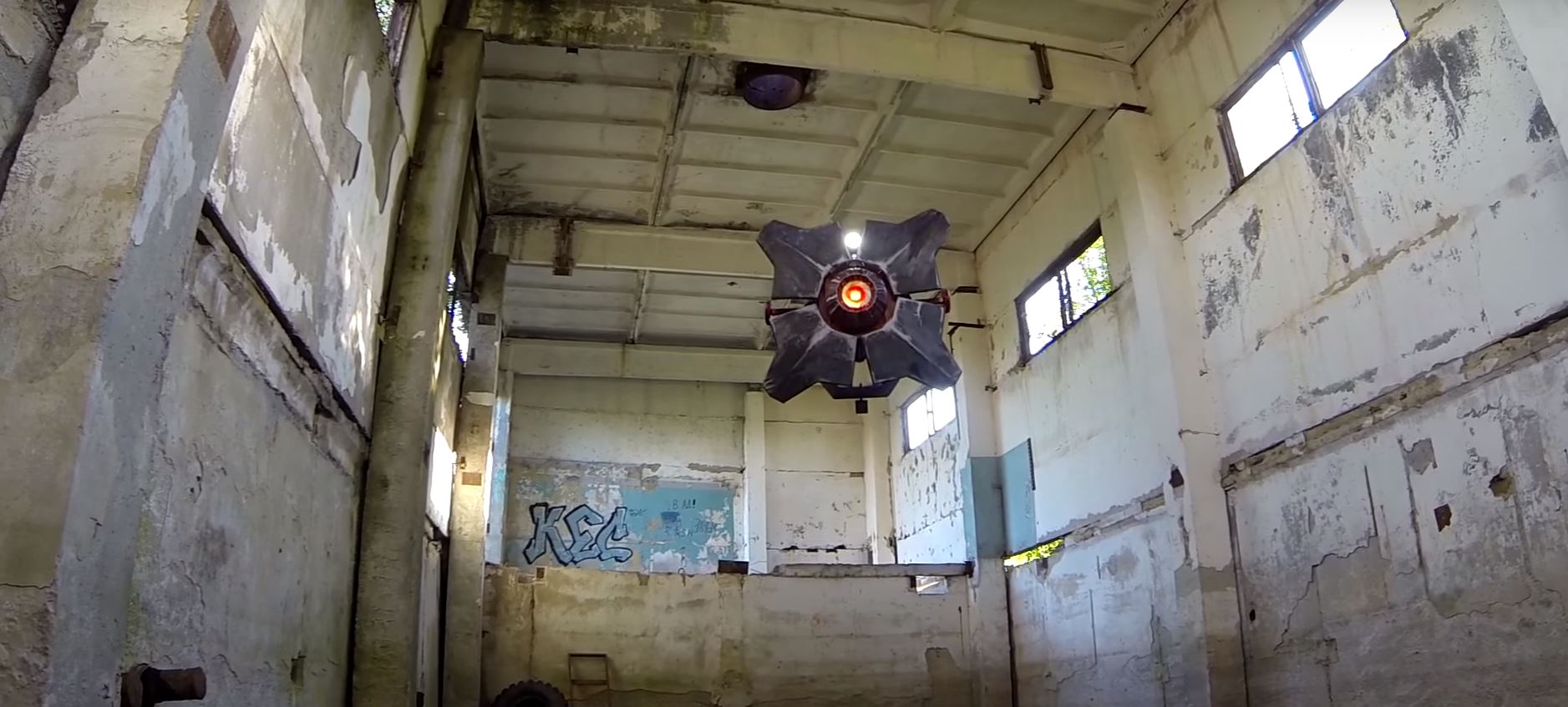 El dron de Half-Life 2 ya es real